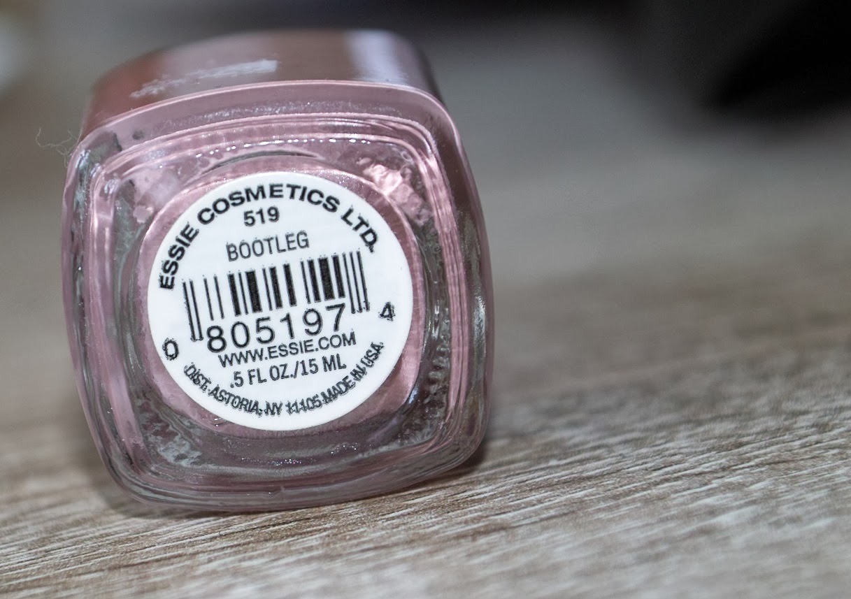 Rosa schminktisch: new in: essie bootleg Was für farbe passt zu lila