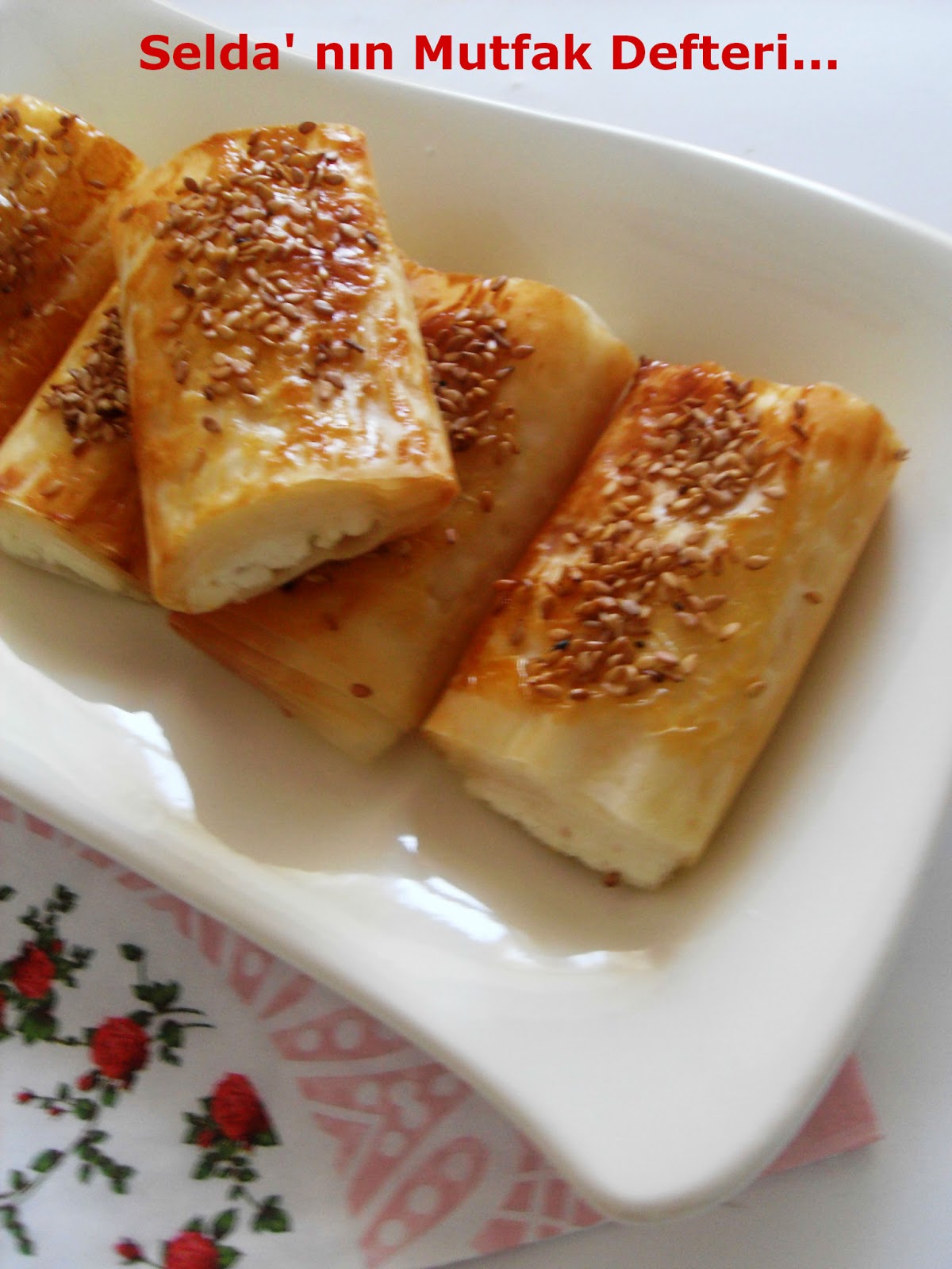 Selda� nın Mutfak Defteri&hellip; Baklava Yufkasından Peynirli Börek
