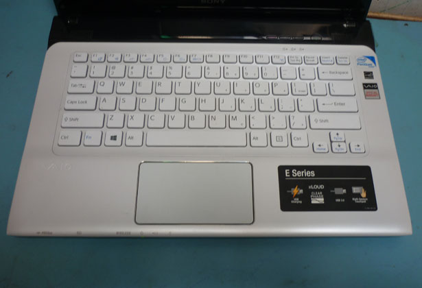 SONY VAIO SVE14 Màu Trắng - 7 triệu xxx - 1