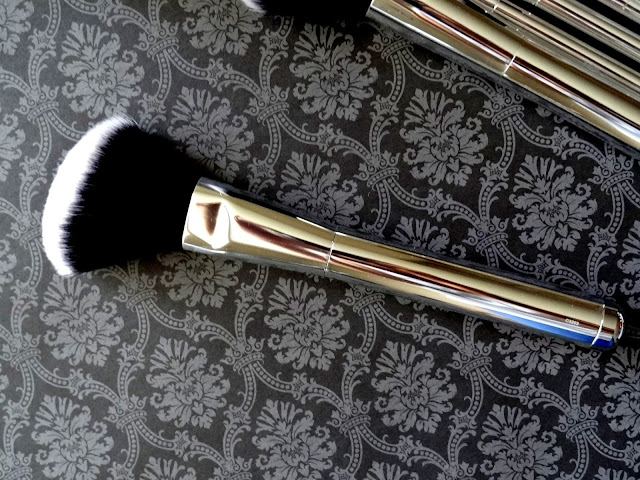 Makeup, Beauty and More: It Cosmetics Full Size 7-pc. Micro-Airbrush ...