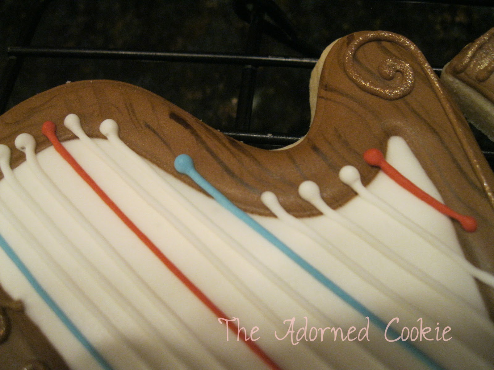 The Adorned Cookie Creating Wood Grain