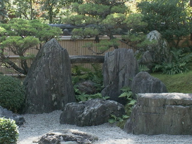 Robert Ketchell's blog: Arranging Stones in a Japanese style garden
