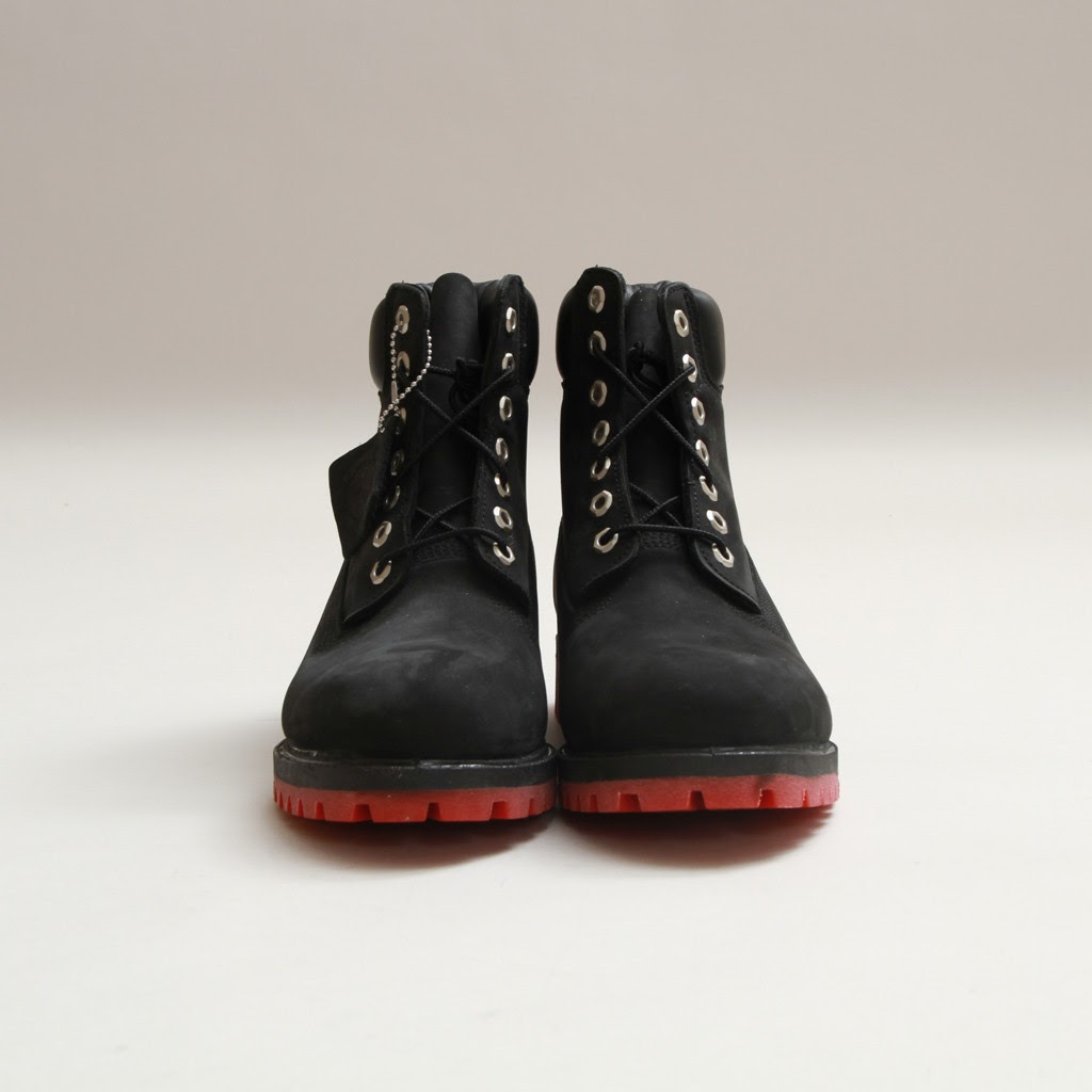 blacked out timberlands