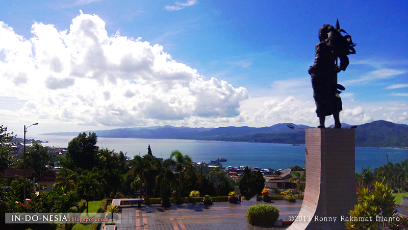 Monumen Martha Christina Tiahahu