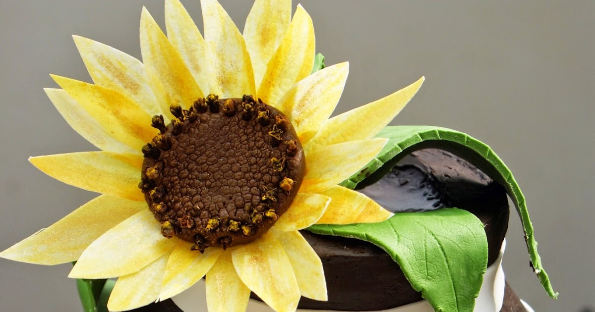 bunt.lecker.kreativ Eine Vase mit Sonnenblume zum Essen...