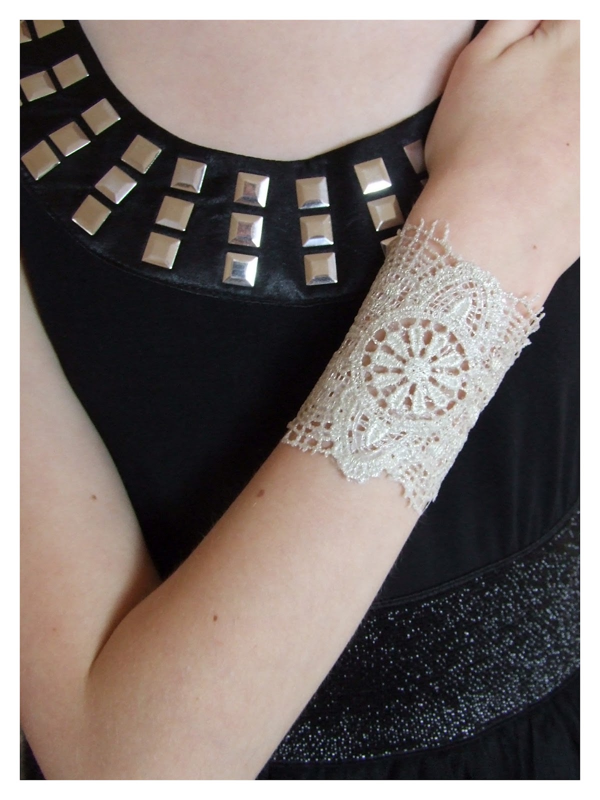 FitzBirch Crafts A Little Lace Cuff