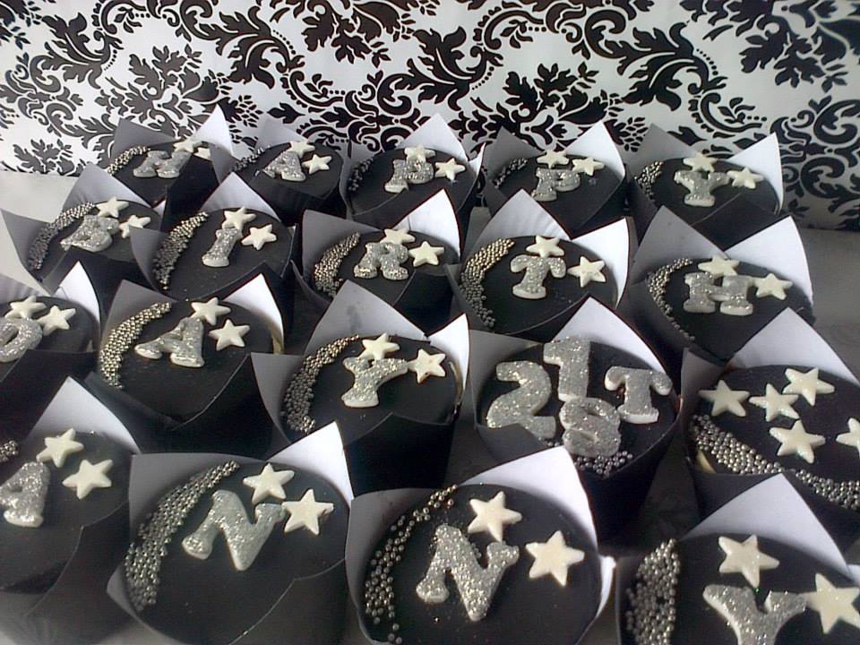 cupcake boutique durban Black and silver 21st birthday cupcakes