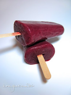 frozen-berry-smoothie-lolly