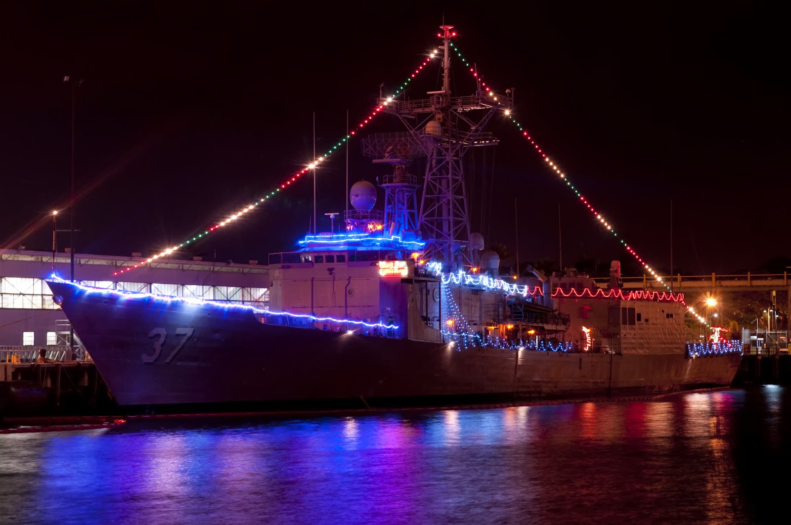 Naval Warfare Christmas, 2013