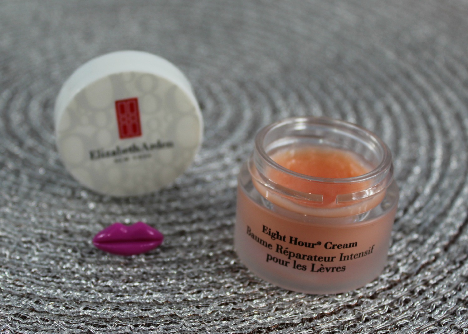 Elizabeth Arden Eight Hour Cream Intensive Lip Repair Balm review