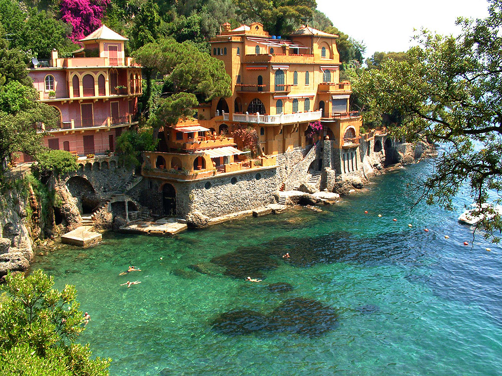 Dibikini: Portofino: Praia e luxo no norte da Itália