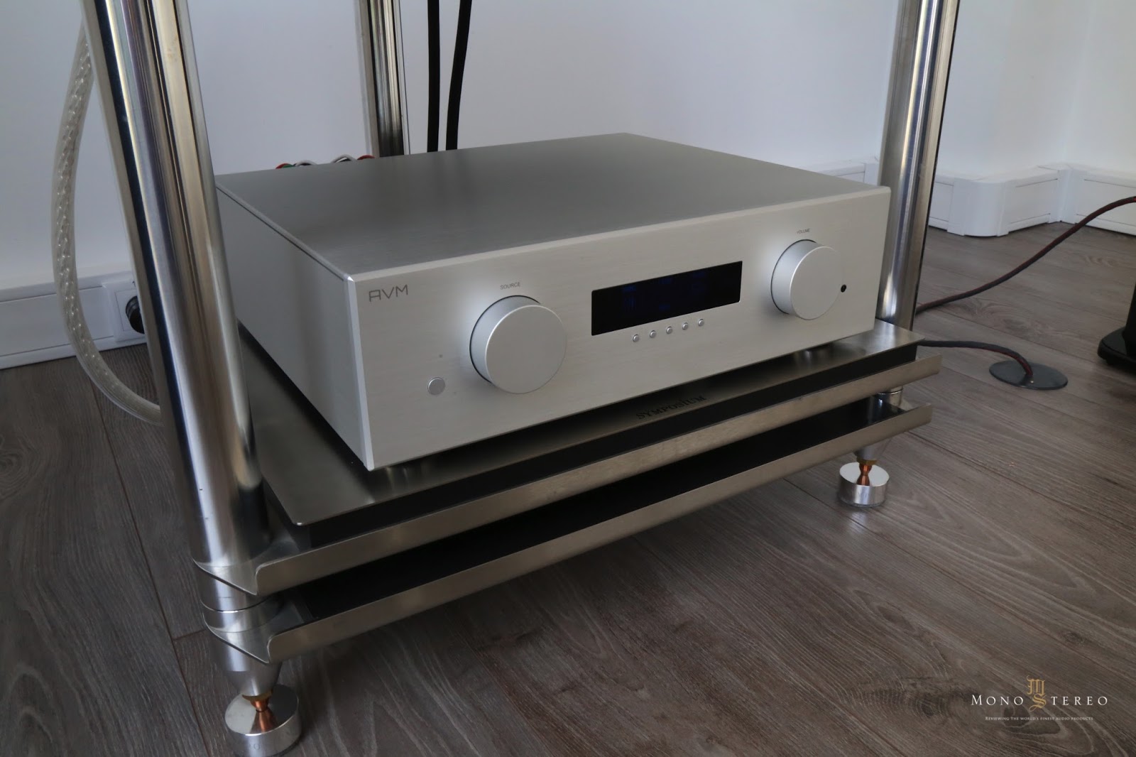 Mono and Stereo HighEnd Audio Magazine Ultimate Audio store grand opening