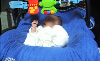 Max has his 6 week doctor appointment for baby immunization, vaccination, vaccines