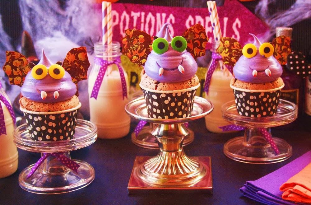 Desirvientadas Vampire Bat Cupcakes