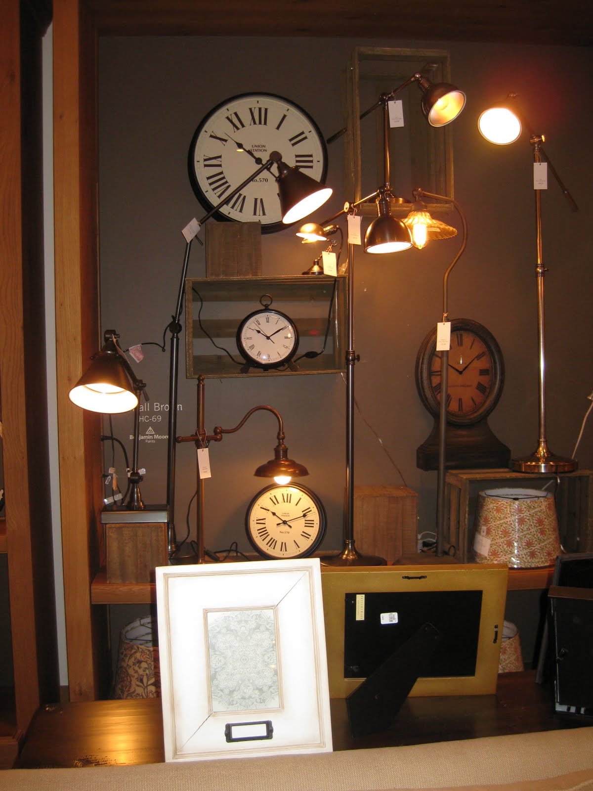 RUE MOUFFETARD The World's Largest Pottery Barn!!