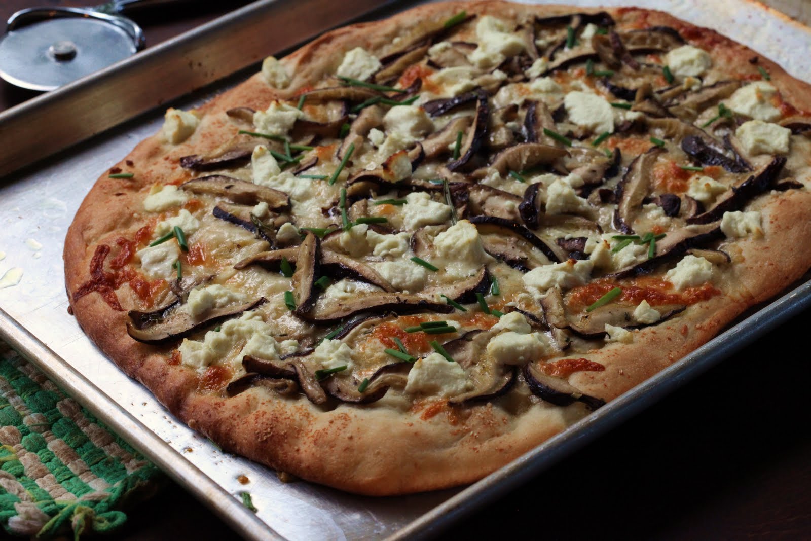 Shiitake Mushroom Pizza Recipe — Dishmaps