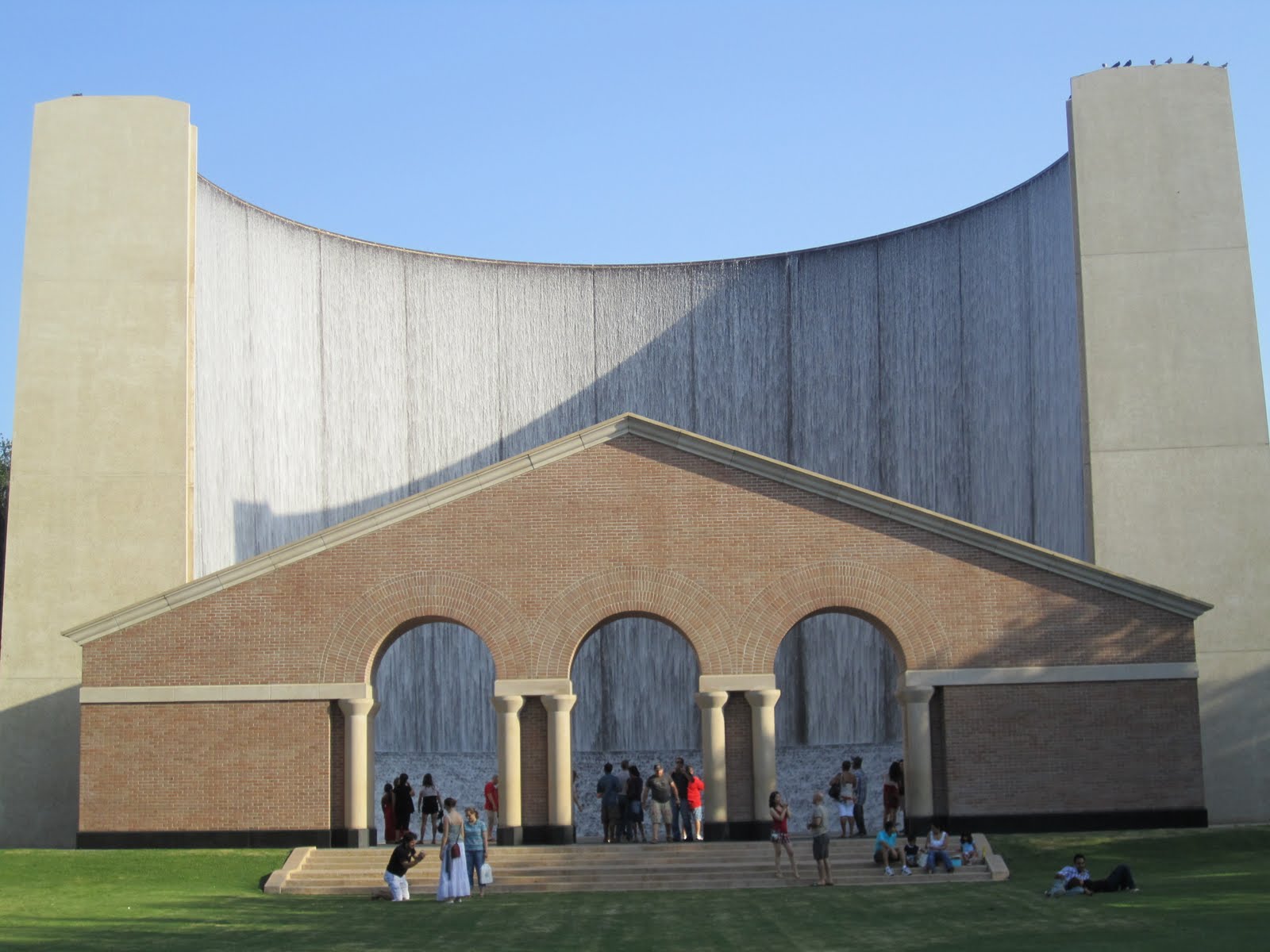 WATER WALL Shasie’s World