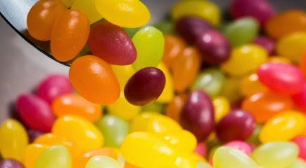Edible glitter, edible glitters