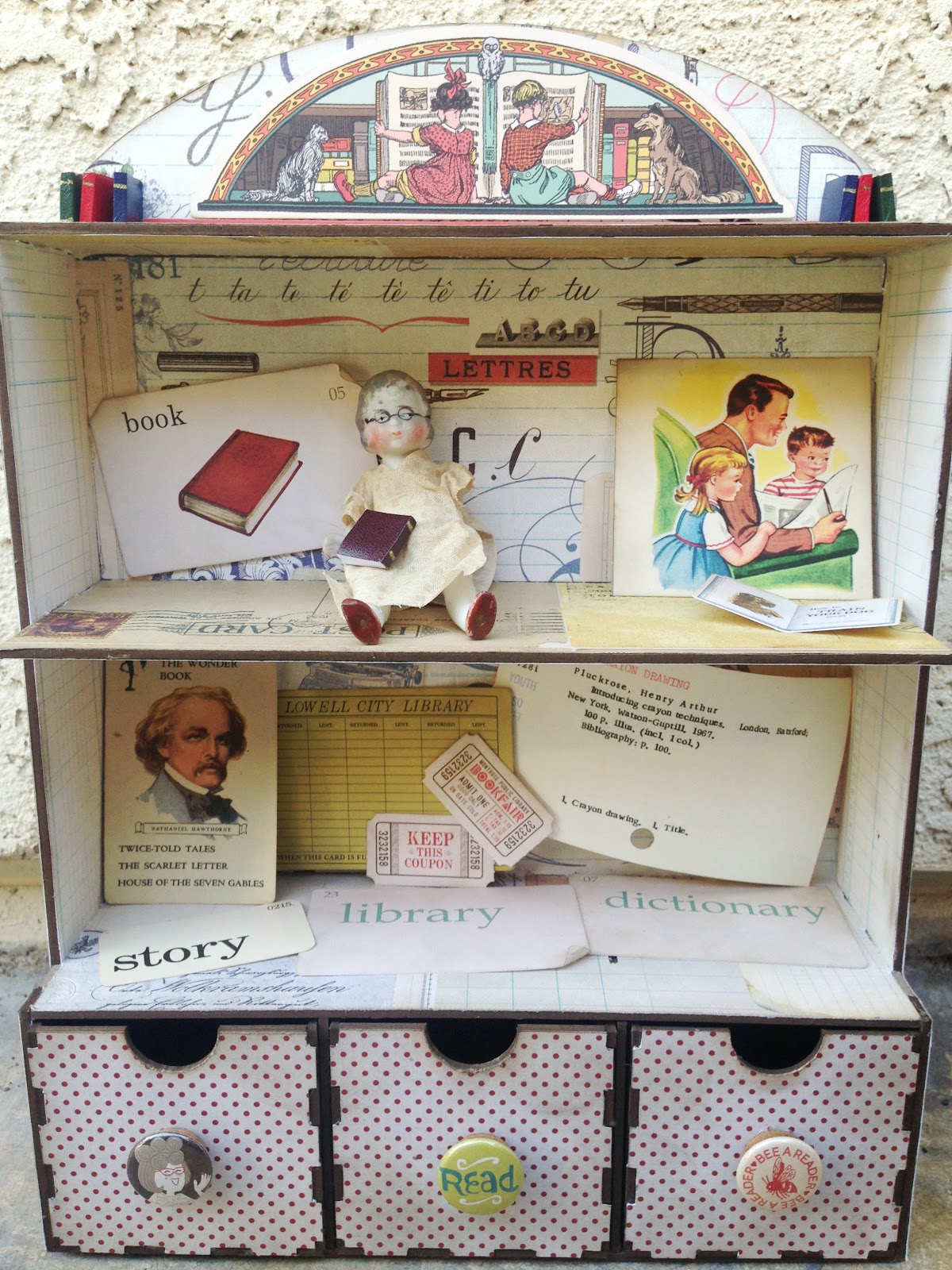 Two Mad Dahlias A Bibliophile S Cabinet