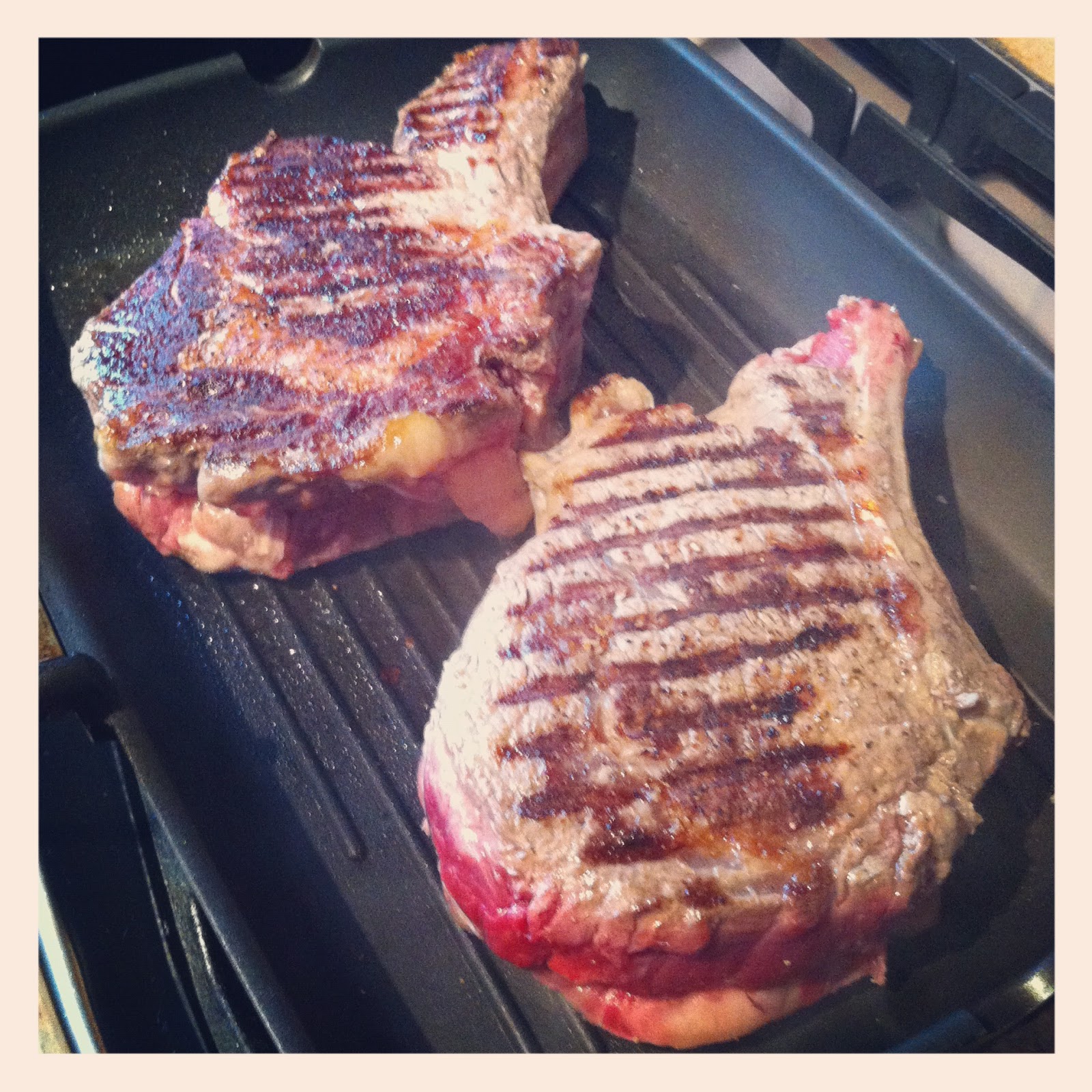 Babaduck Cooking a perfect Côte de Boeuf