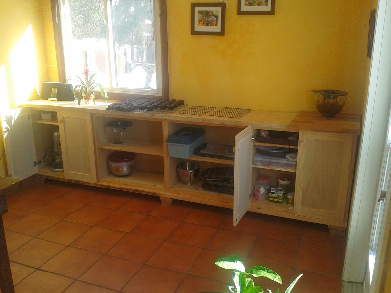 Custom Made Furniture title=