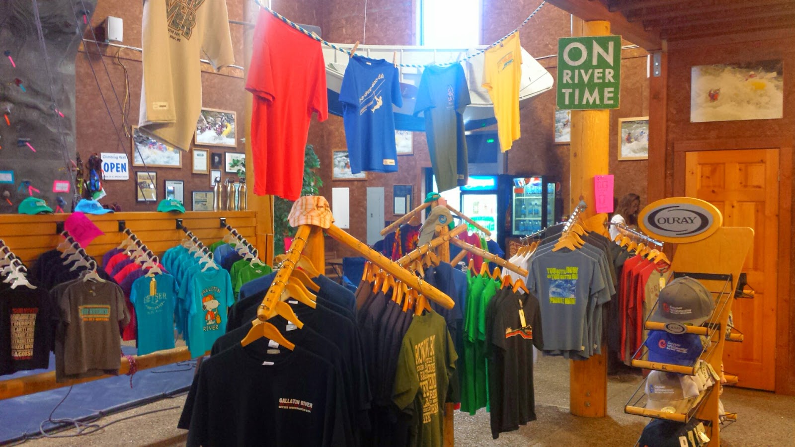 Yellowstone Vacations What to Wear for a Yellowstone Vacation