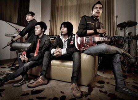 http://4.bp.blogspot.com/-cg-cAY4GtN0/TcSQSs8D9jI/AAAAAAAAFVk/P9uFE5z1R4Y/s1600/Level_Band-thetangga.tk.jpg