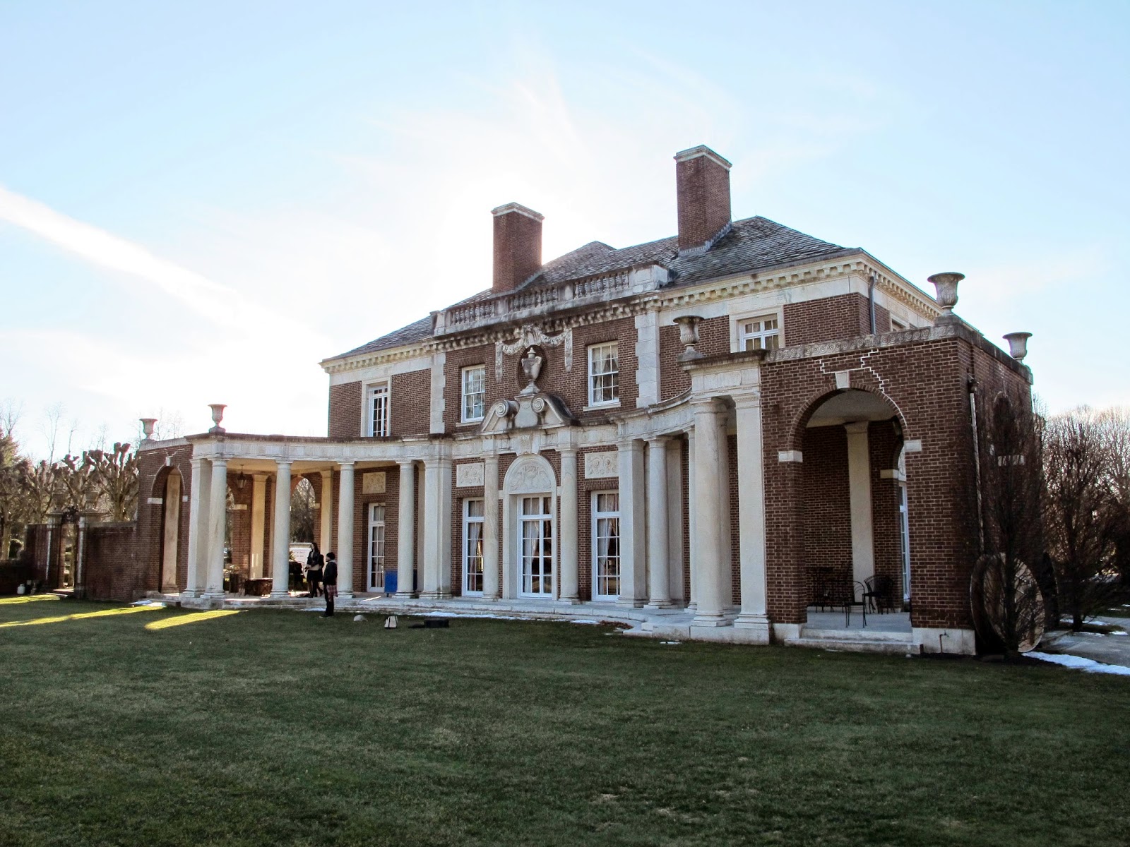 BIG OLD HOUSES Old Westbury