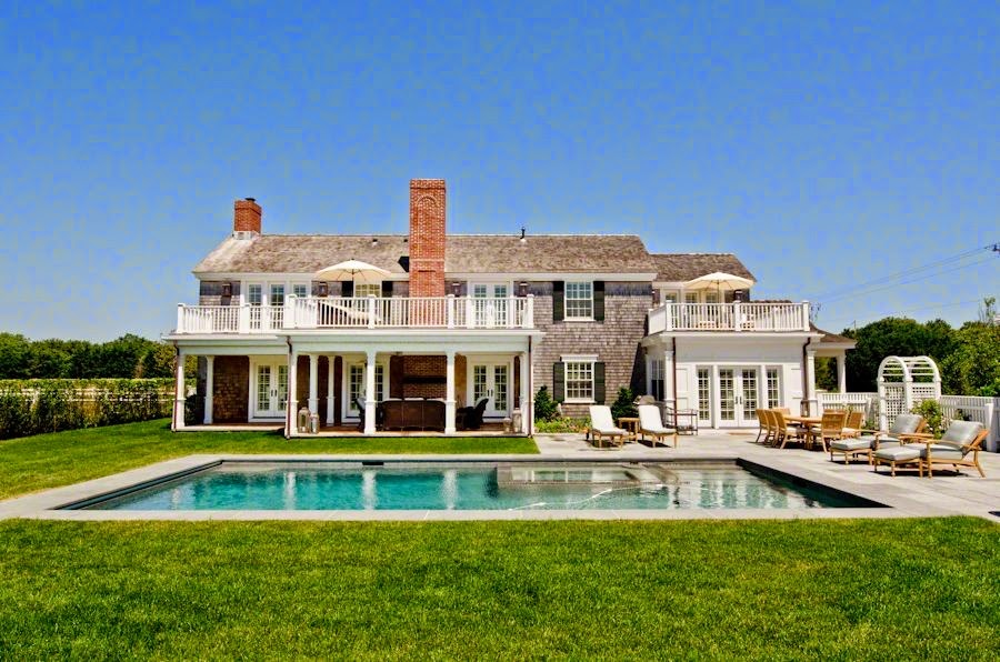 TRISHA TROUTZ Nantucket Houses No 2