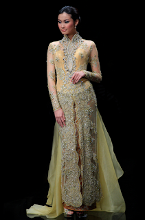 Model Gaun Kebaya Modern untuk Wanita Dewasa Model Gaun Kebaya Modern untuk Wanita Dewasa