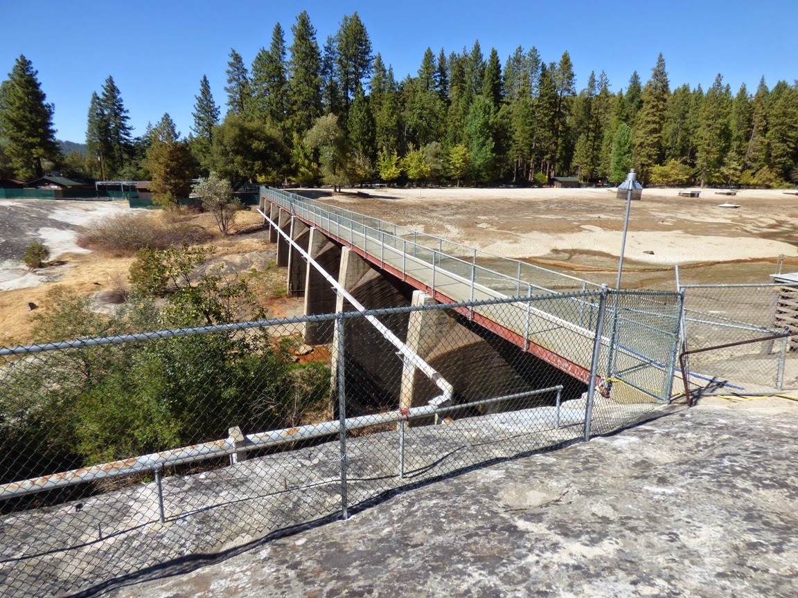 Geotripper Ongoing Exfoliation Event at Twain Harte Lake in the Sierra Nevada