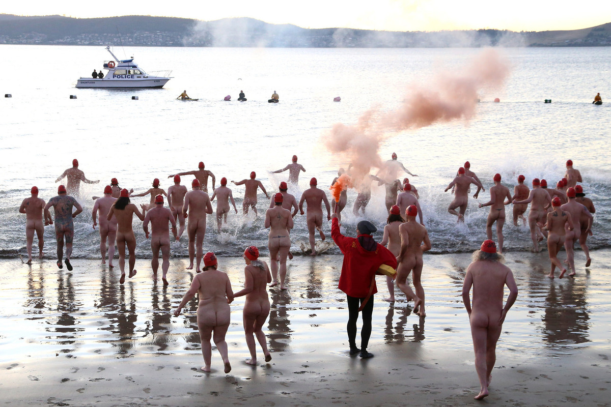 Hundreds Run Naked Into The Ocean To Celebrate Winter Solstice In Australia...