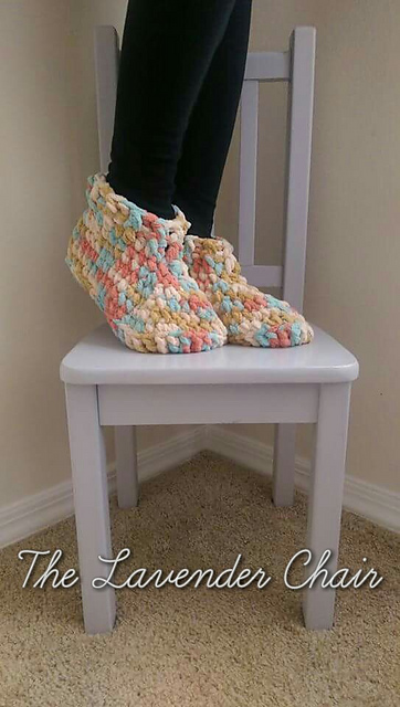 Fiber Flux: Pretty Slippers! 12 Free Crochet Patterns...