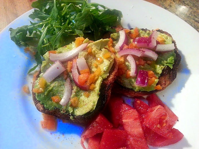 red or green? Spicy Avocado Spread Sandwich