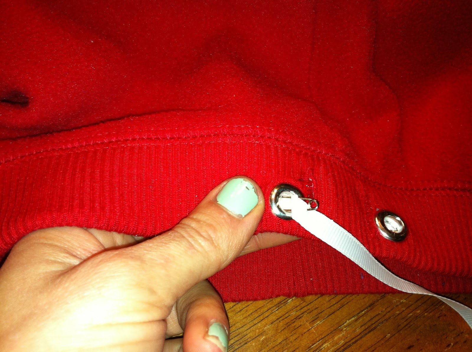 Fancy Meeting Ewe How to Add a Drawstring to an Existing Elastic