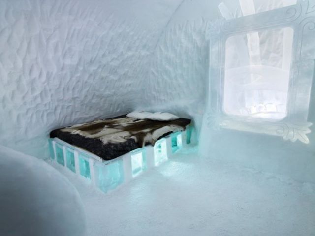 Εντυπωσιακό ξενοδοχείο από πάγο (Icehotel) στη Σουηδία Icehotel_pk-news+%289%29