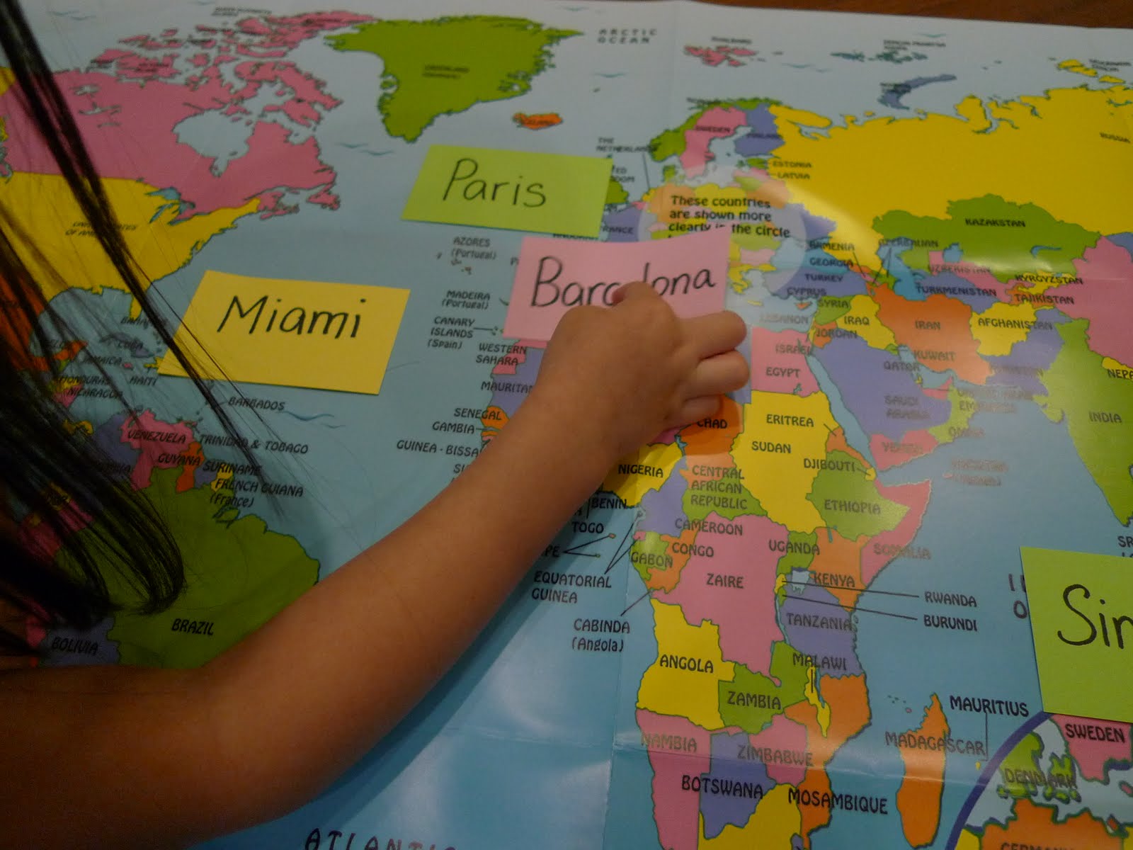 World+map+with+cities+and+countries