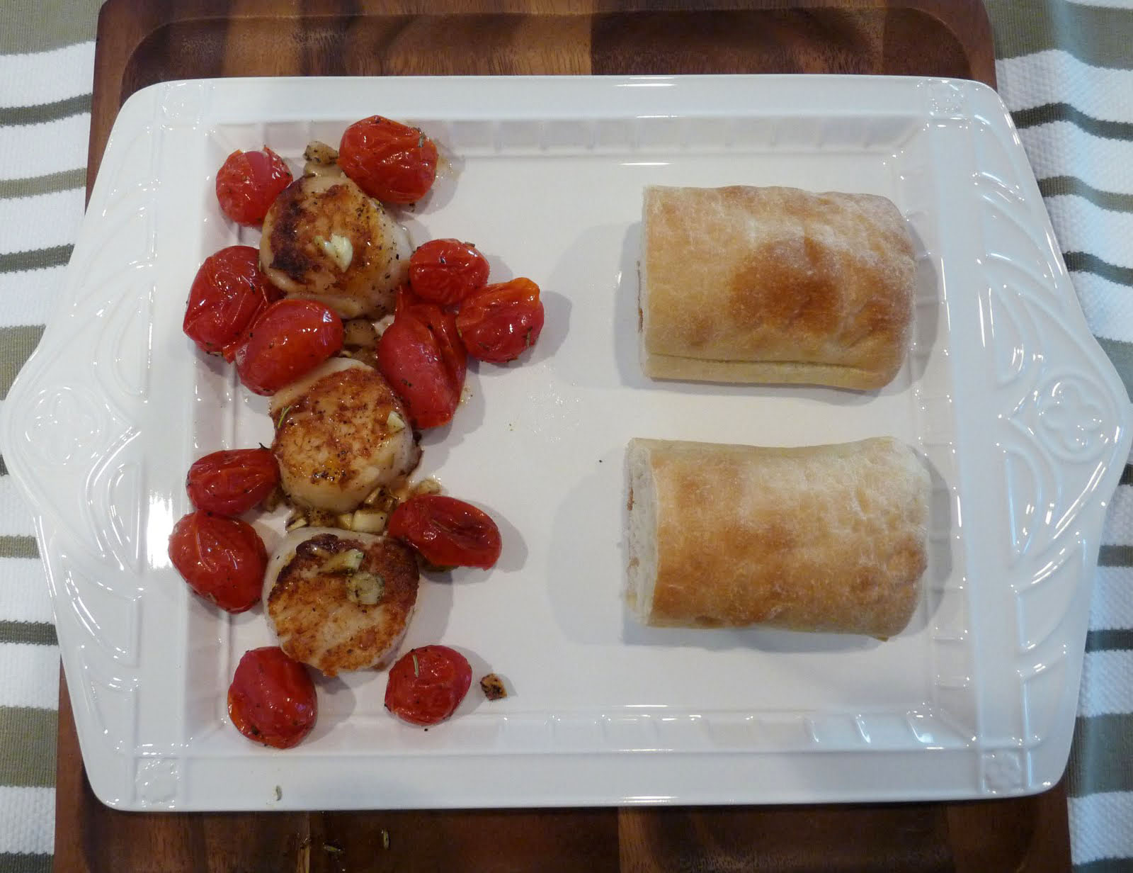 Seared Scallops with Oven Roasted Tomatoes