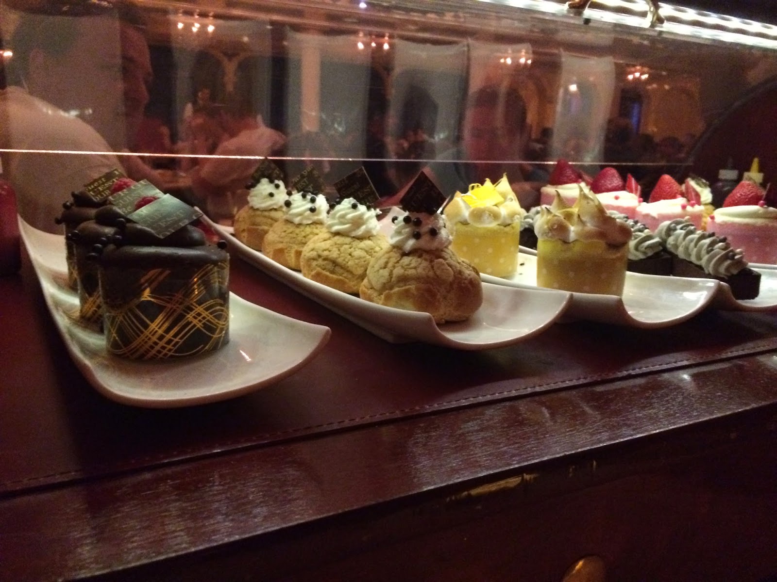 DISining Memories Dining at Be Our Guest