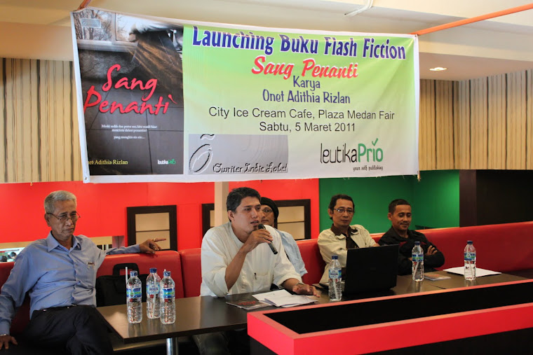 Launching Buku Sang Penanti