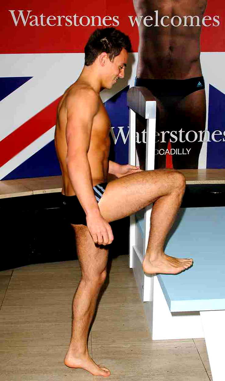 Tom Daley - Diving Superstar: TOM DALEY - 'MY STORY'