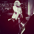 Lady Gaga faz pocket show no Rockefeller Plaza
