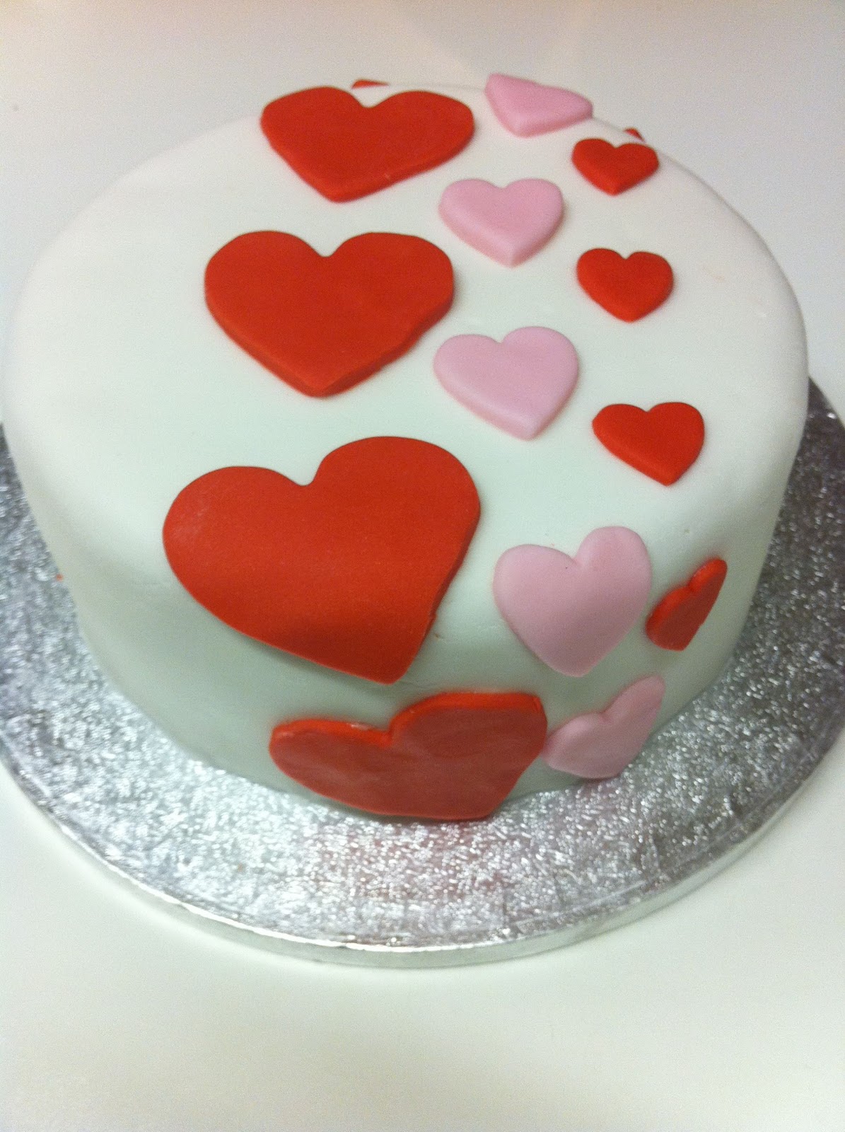 Happy Valentines Cake
