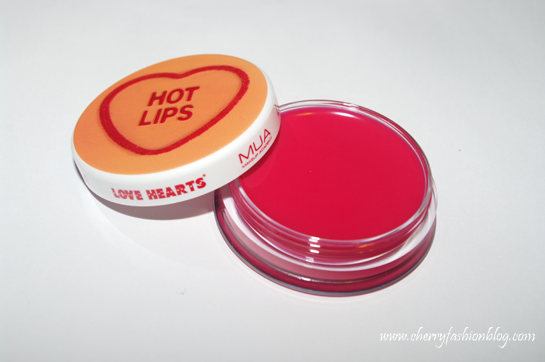 Love hearts lip balm hot lips, MUA Love hearts lip balm review
