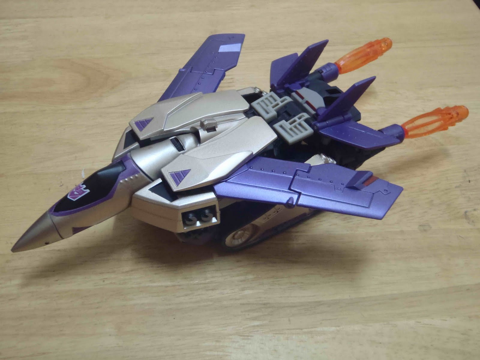 New Planet Cybertron: Transformers Review: Blitzwing (Animated  Voyager-Class)