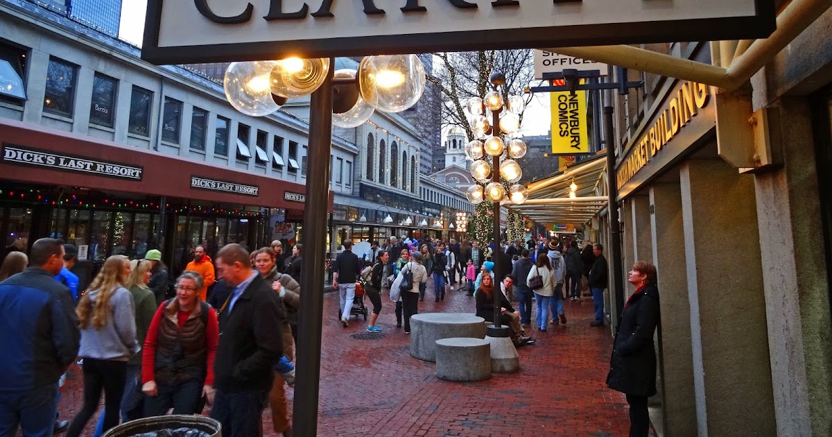 Joe's Retirement Blog: Holiday Lights at the Faneuil Hall Marketplace
