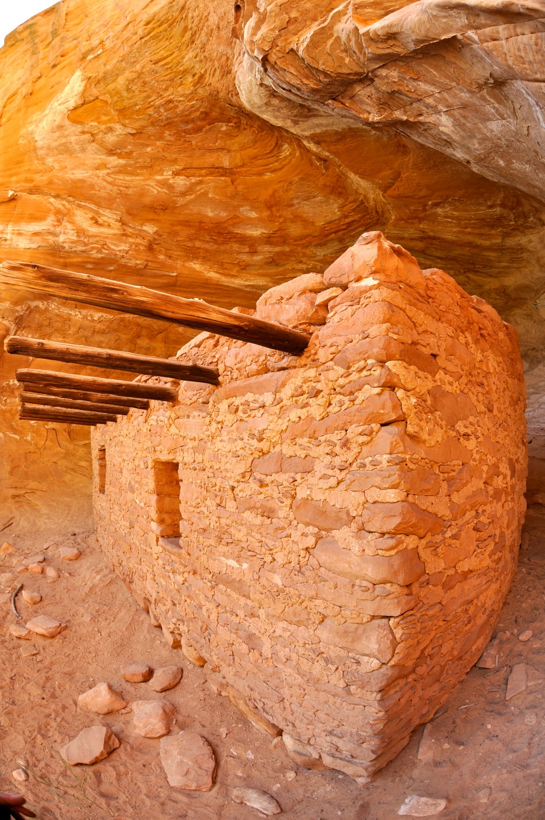 FRUITYMOODY The Dollhouse Ruin Cedar Mesa, Utah (I love UT)