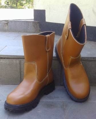 Sepatu Safety Slobokan Kulit Asli