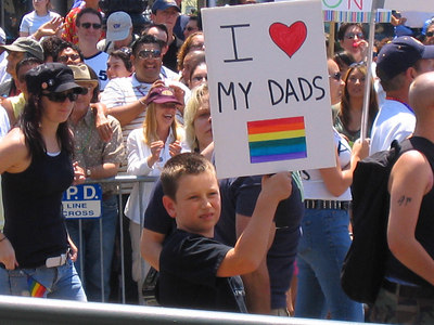 Sergey Lazarev >> single "Prosti Menya (with Dima Bilan)" - Página 2 I+love+my+gay+dads