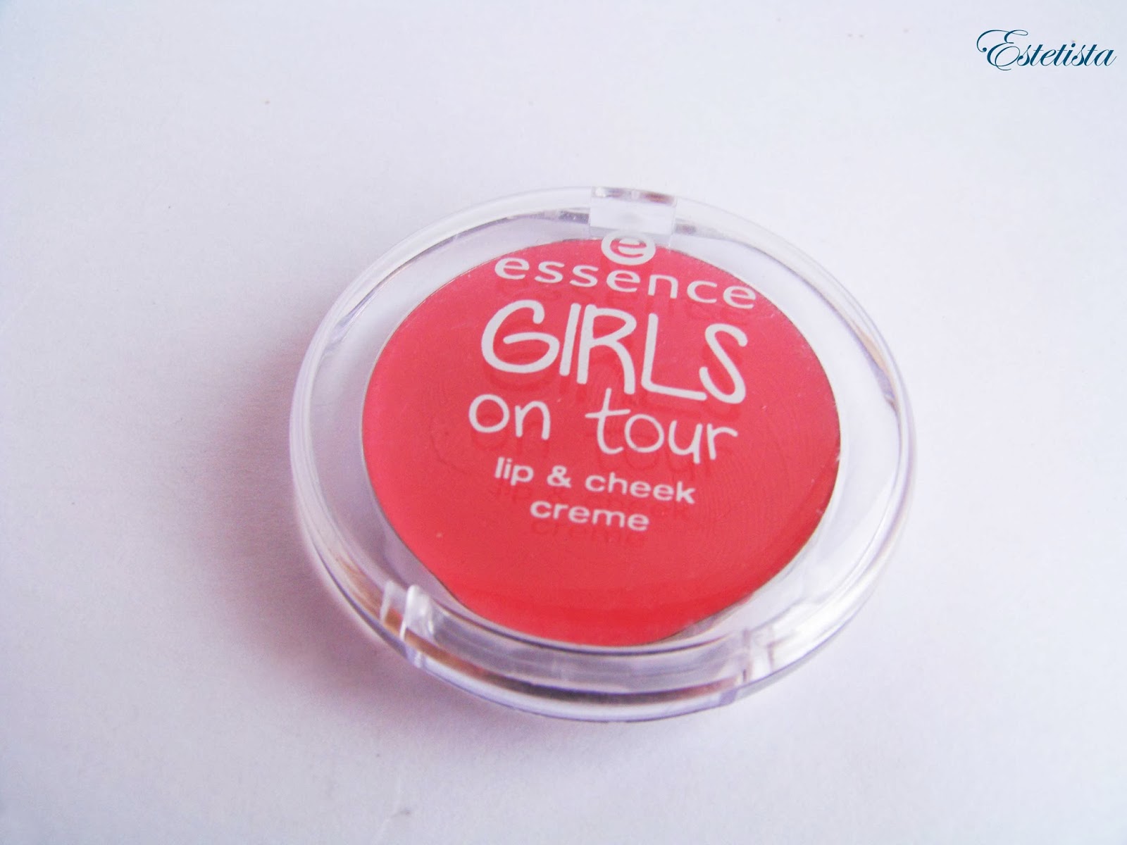 Essence Girls on tour lip & cheek creme Крем для губ и щек. 